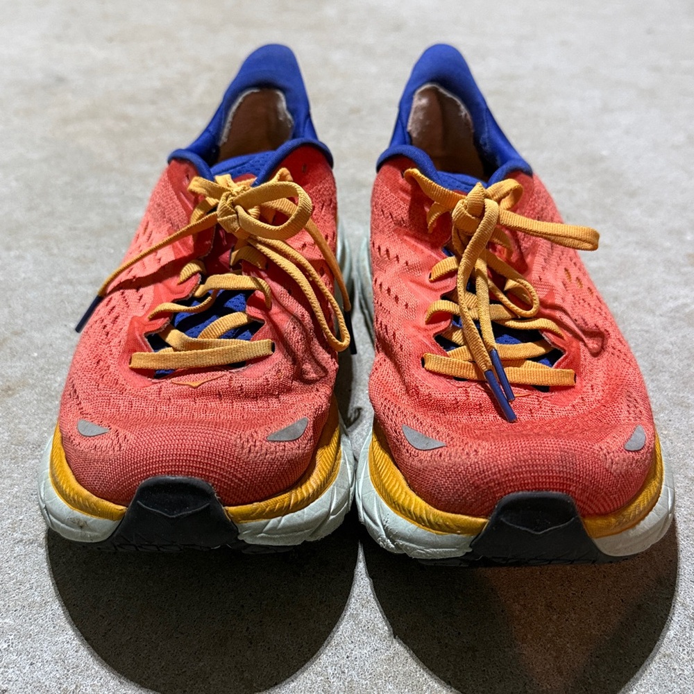 ❌SOLD❌ HOKA Clifton 8 Women’s 8.5B Running Shoes Coral Blue Cushioned Trainer - Picture 1 of 9